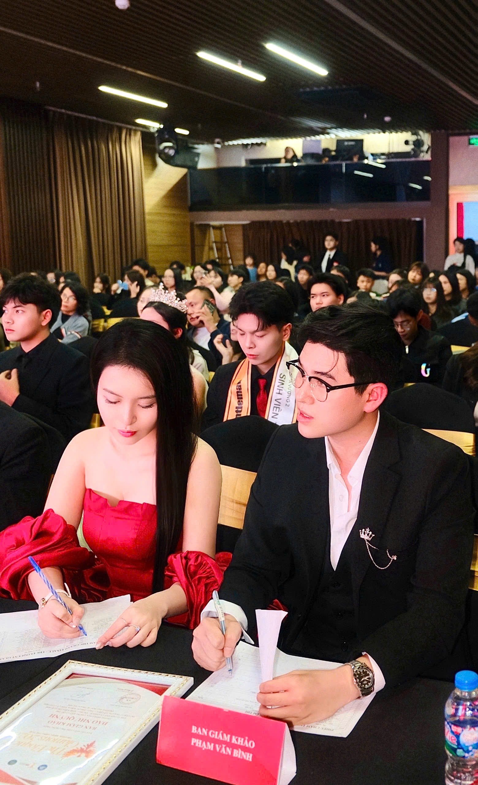 Phỏng vấn thủ khoa VNES - Kì thi HSA ĐGNL ĐHQG VNU